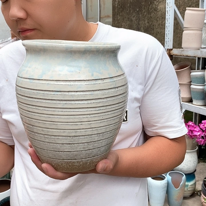 紫砂花盆口17高21瑕疵