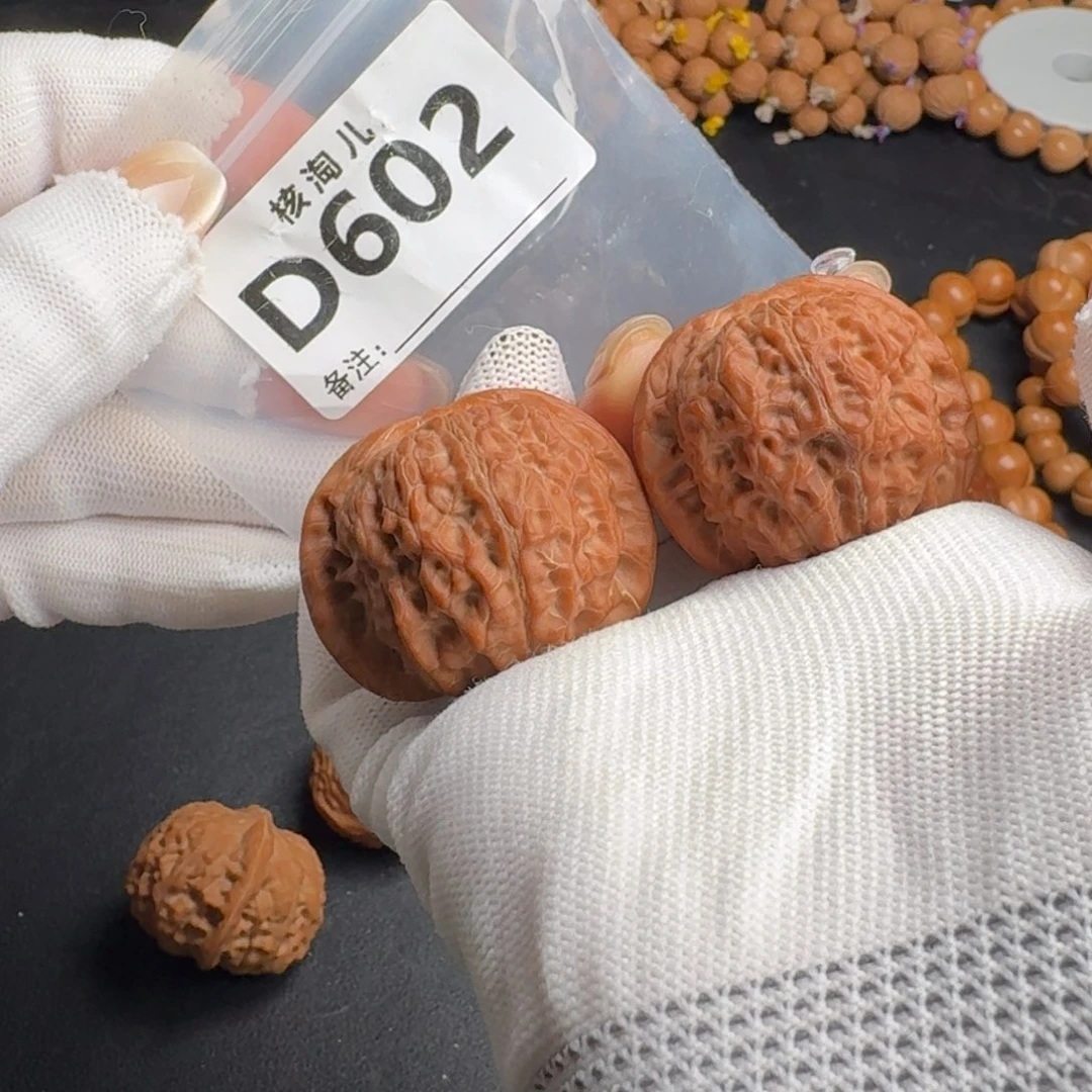 把件文玩核桃40+血麒麟D602