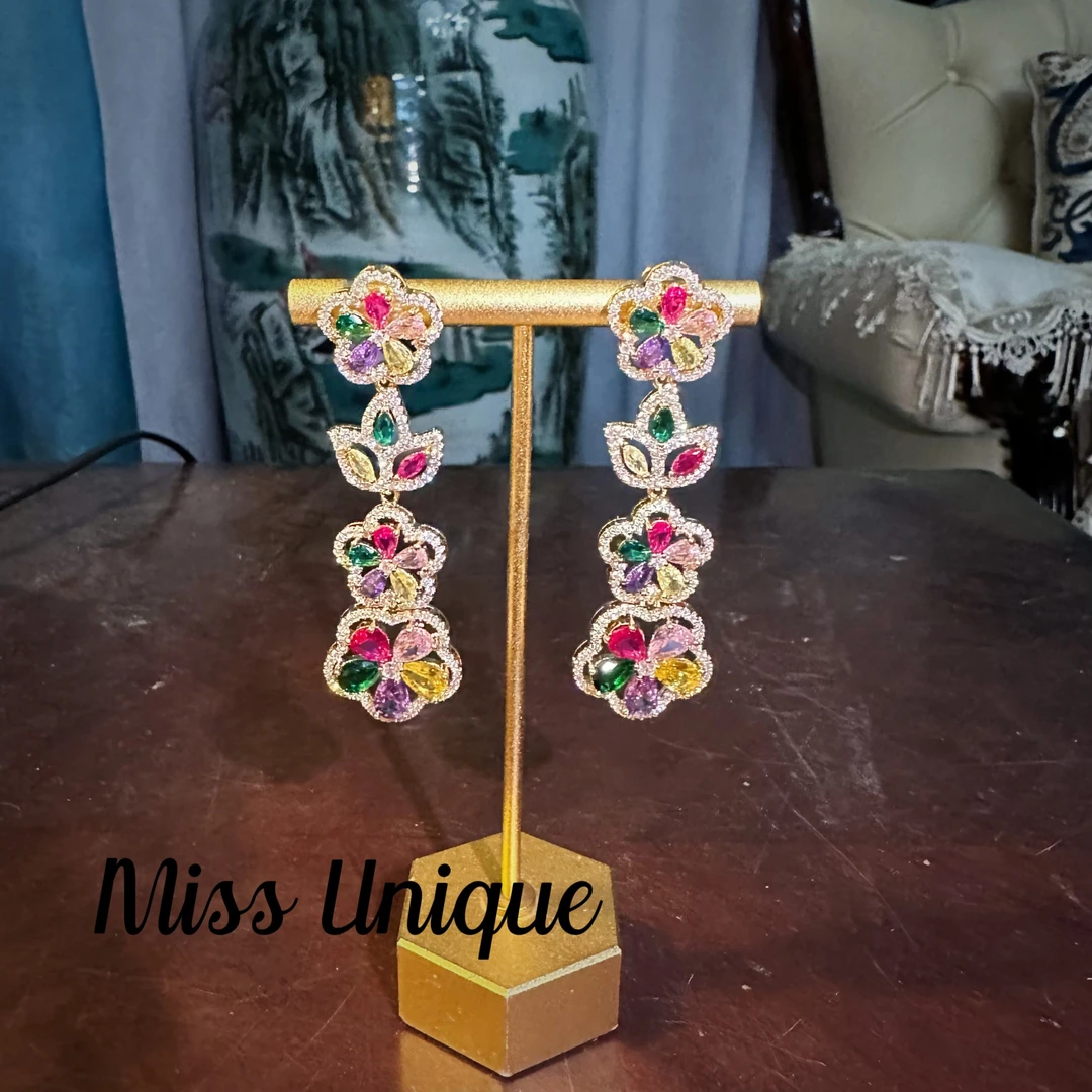 S2165彩色绽放花朵耳环