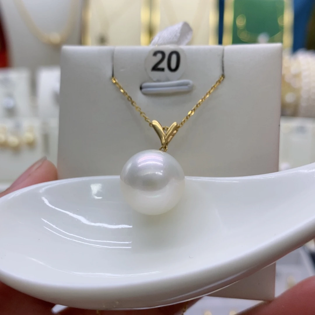 淡水珍珠吊坠(不含链)18K金镶嵌