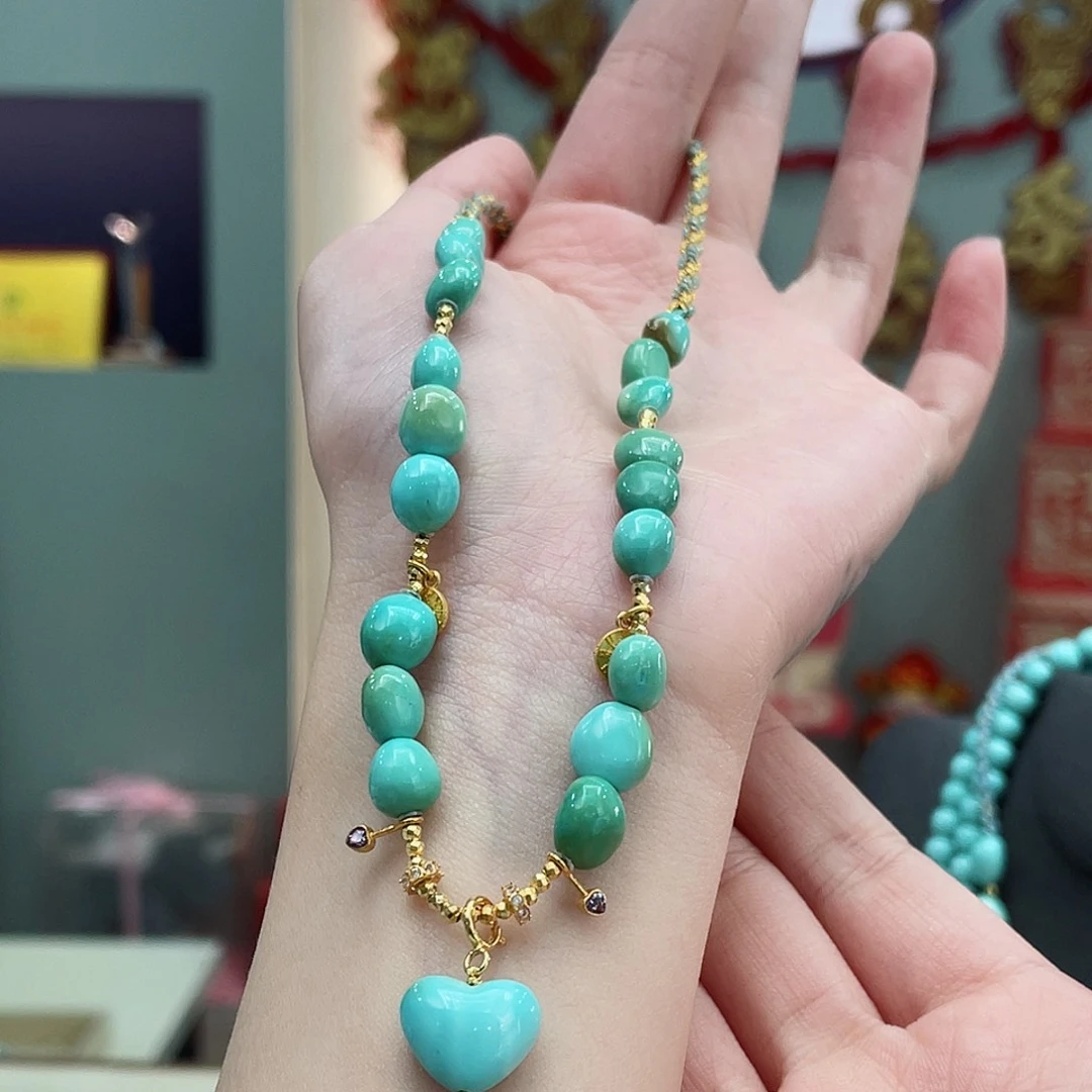 绿松石颈饰18K金镶嵌