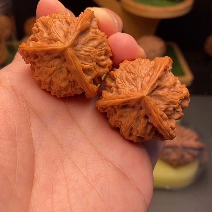 把件文玩核桃S****.三棱37