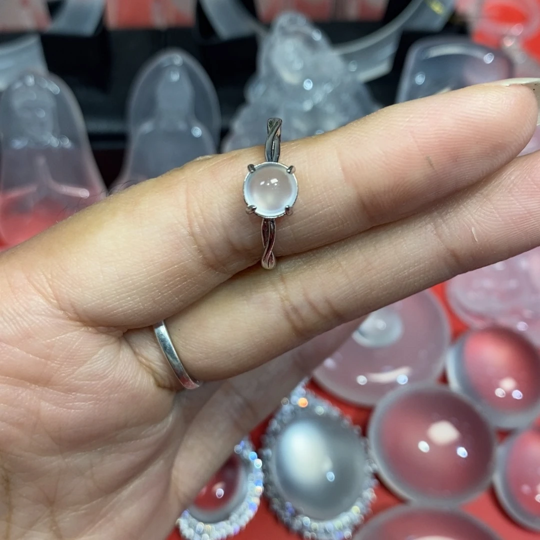 石英质玉合金戒指