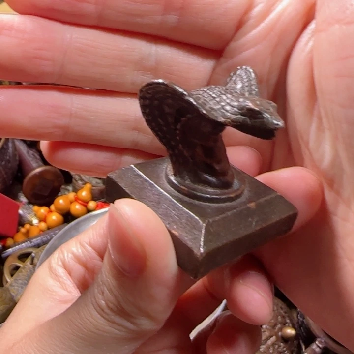 铜器把玩摆件链接