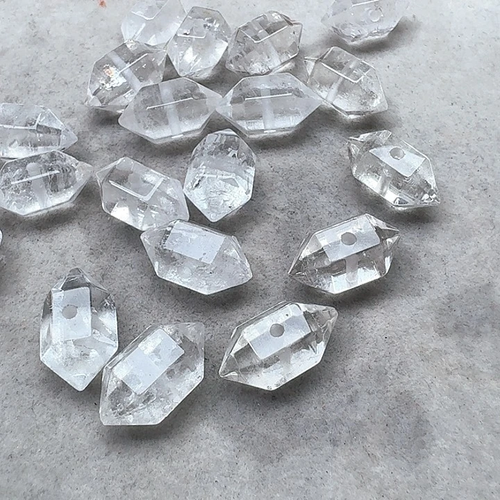 玛瑙/玉髓合金珠宝半成品一个10x20m白水晶双尖