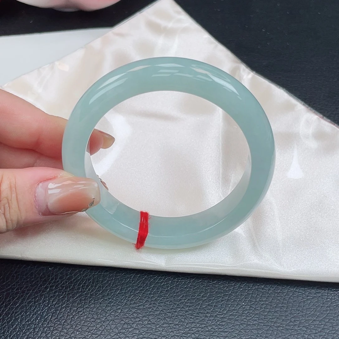 翡翠未镶嵌手镯57正圈葡萄肉甜绿