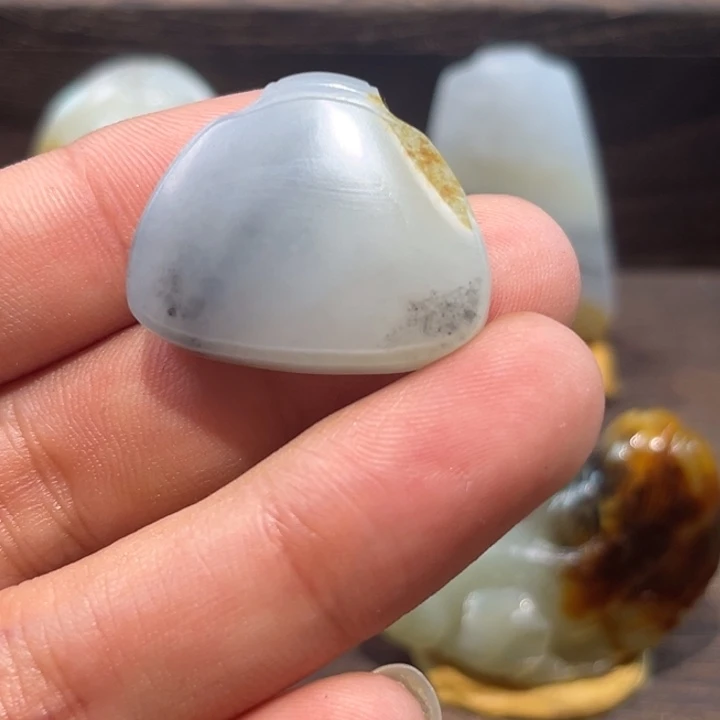 和田玉未镶嵌珠宝半成品