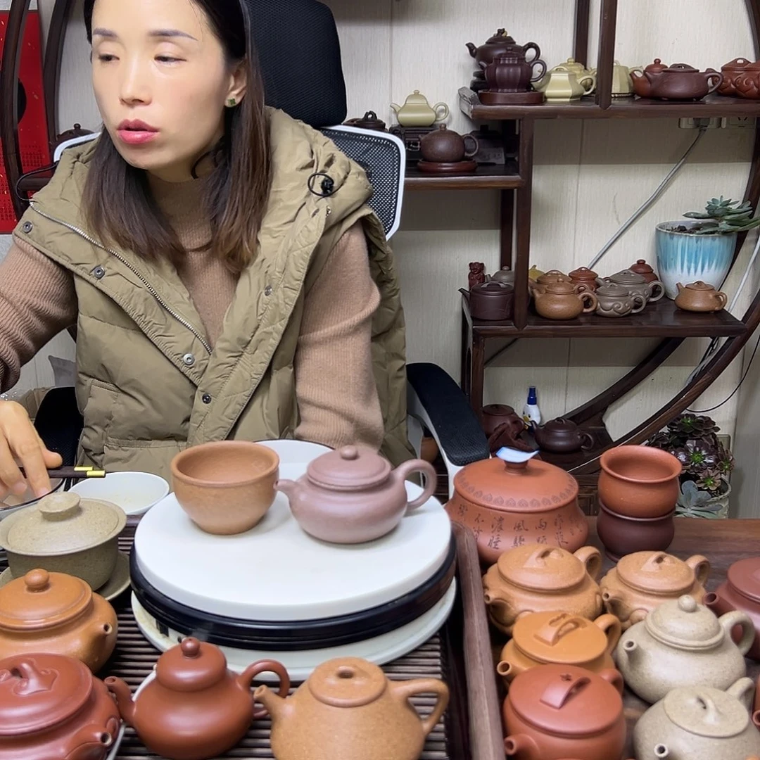 段泥茶壶170C C左右的容量啊，这个就是