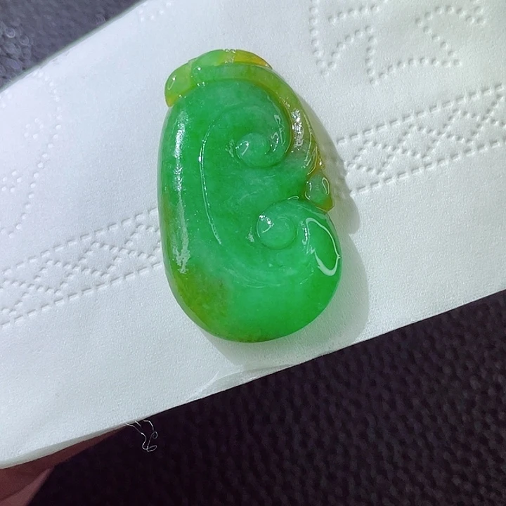 定制翡翠未镶嵌翡翠