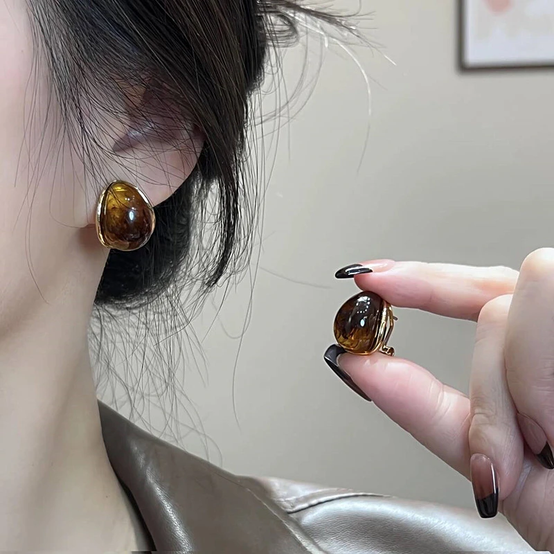 铜合金树脂耳饰 美拉德琥珀水滴耳扣简约高级感时尚气质百搭耳环