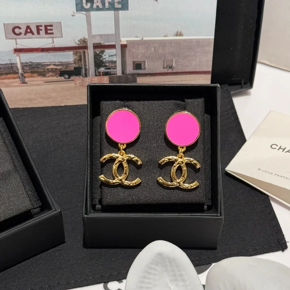全新未使用 Chanel/香奈儿 耳环气质时尚经典红色金色