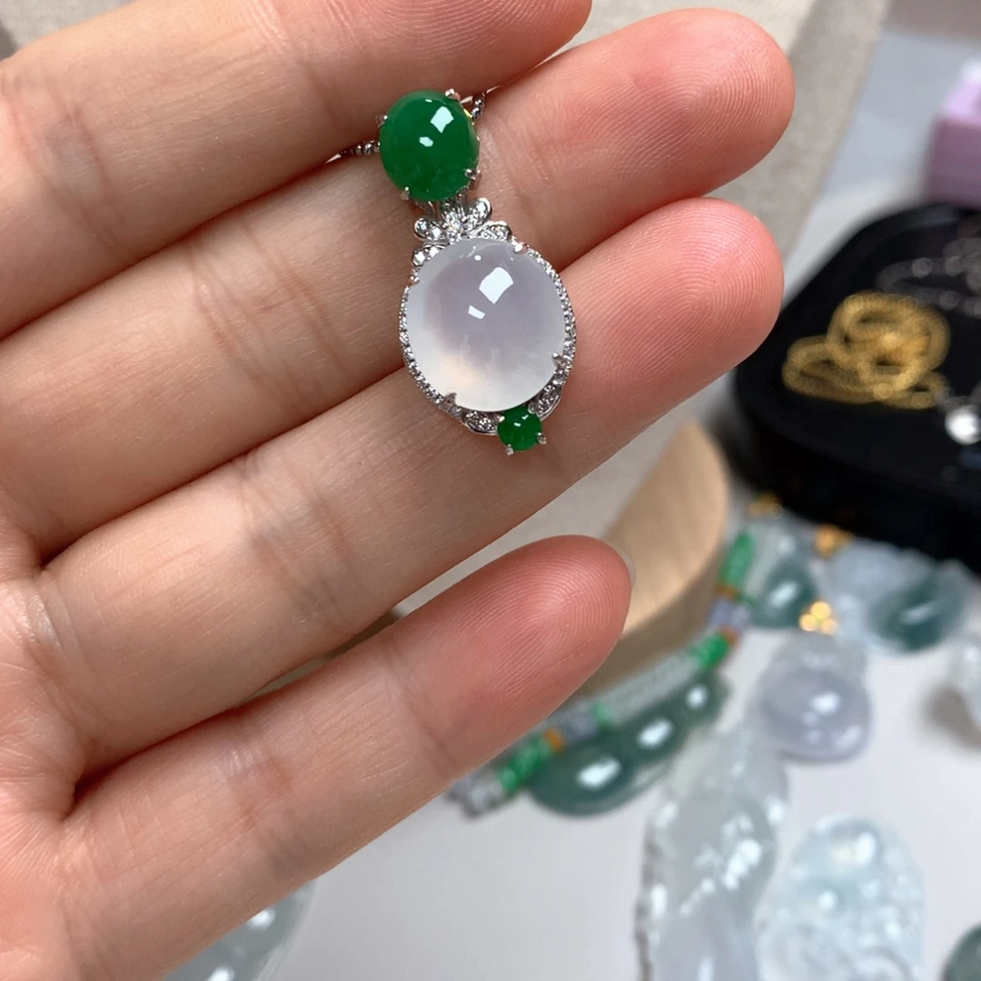 翡翠银S925镶嵌颈饰翡翠吊坠
