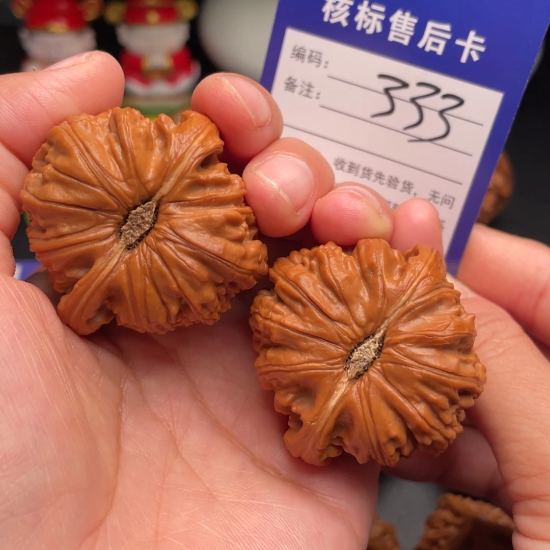 把件文玩核桃老树白狮子43尺333花