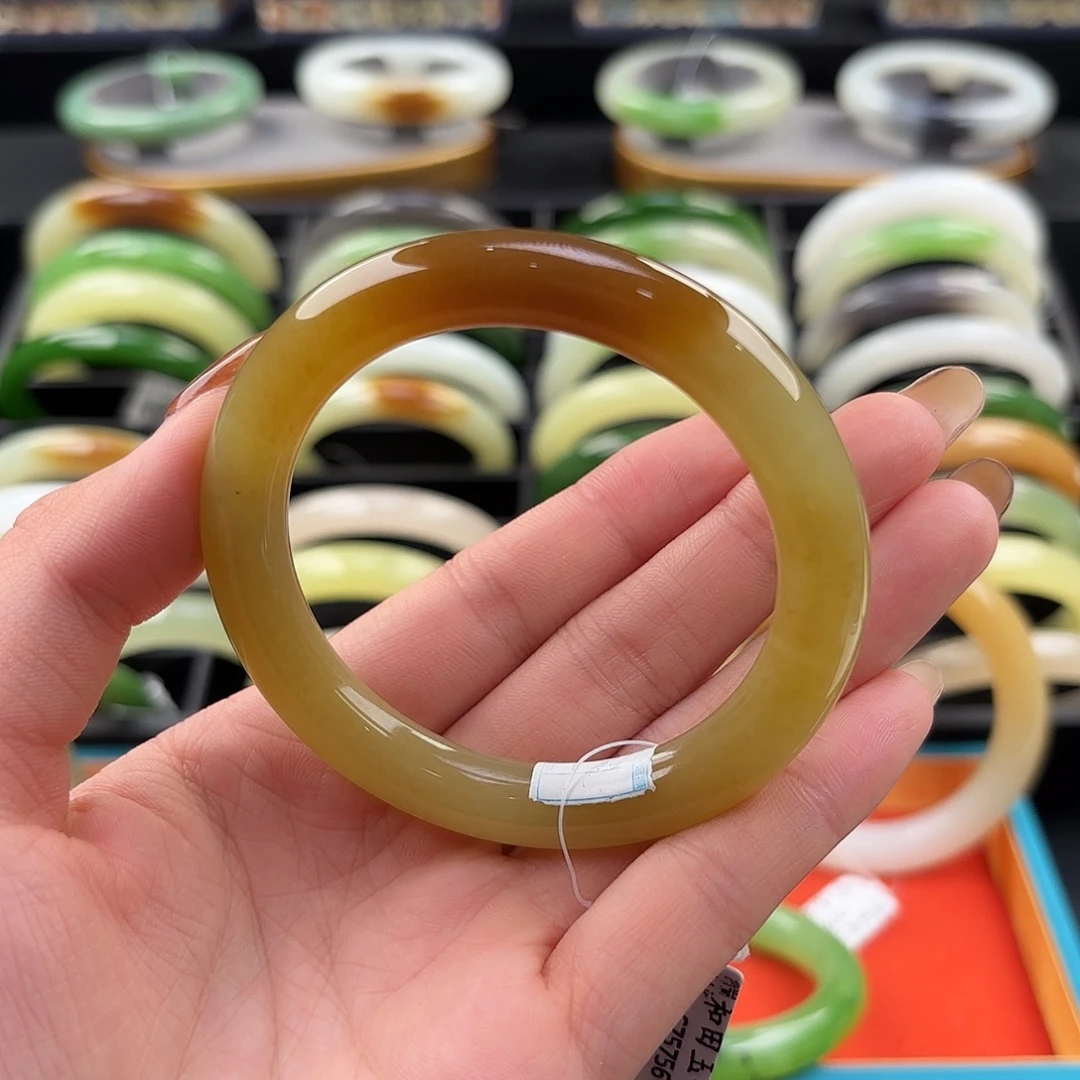 和田玉未镶嵌手镯55.2