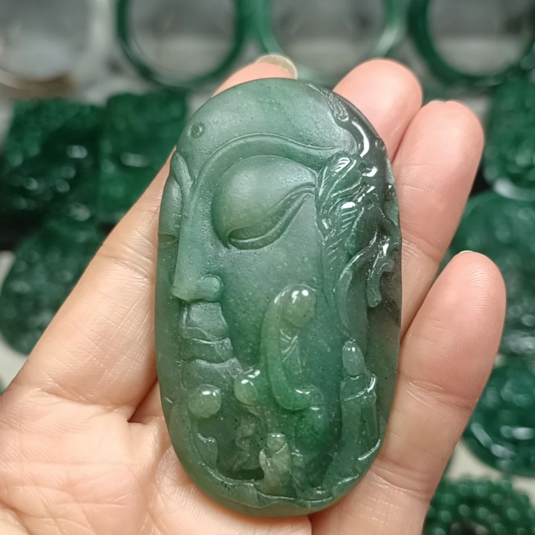 独山玉未镶嵌挂件