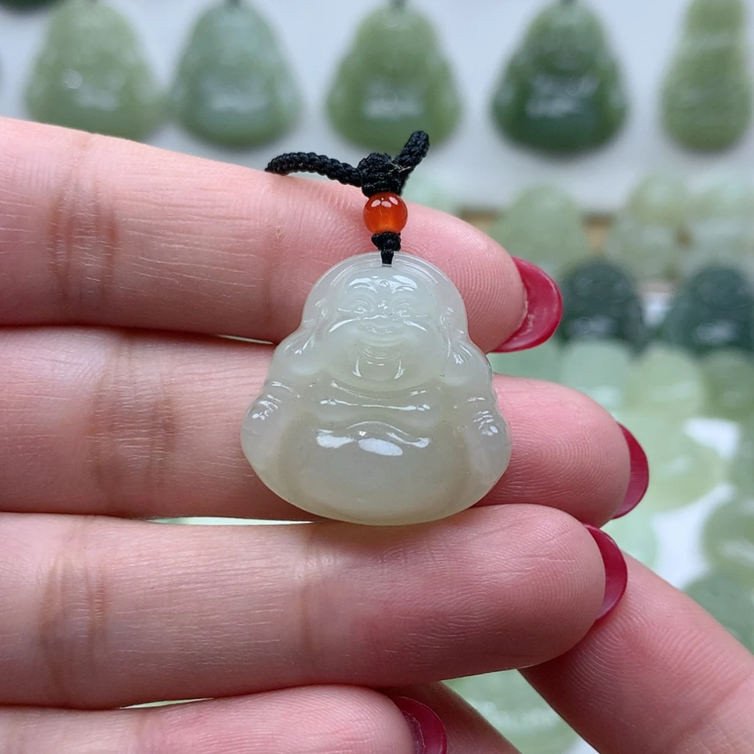 【闪购商品】颈饰未镶嵌和田玉