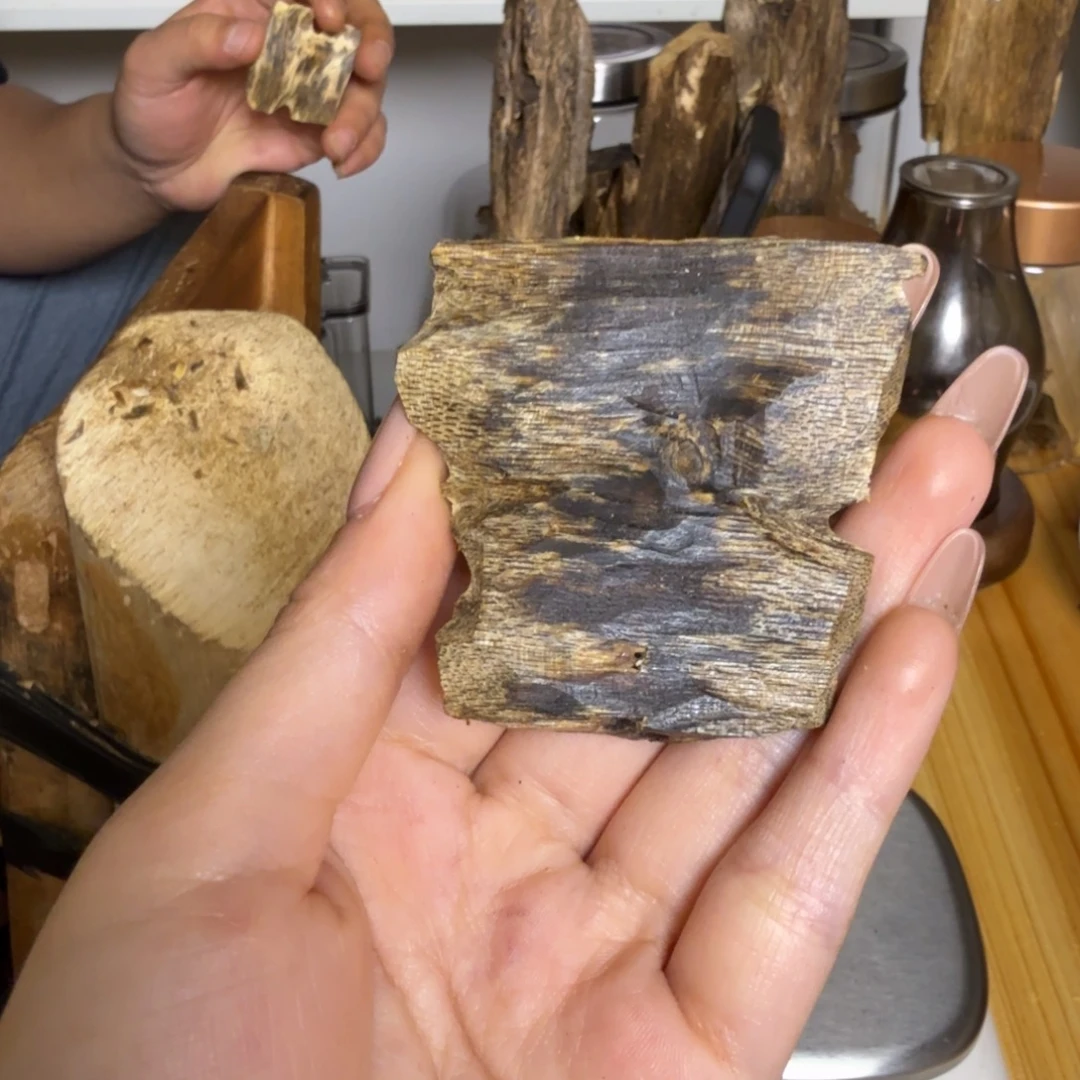 沉香篮宝石颗粒13克