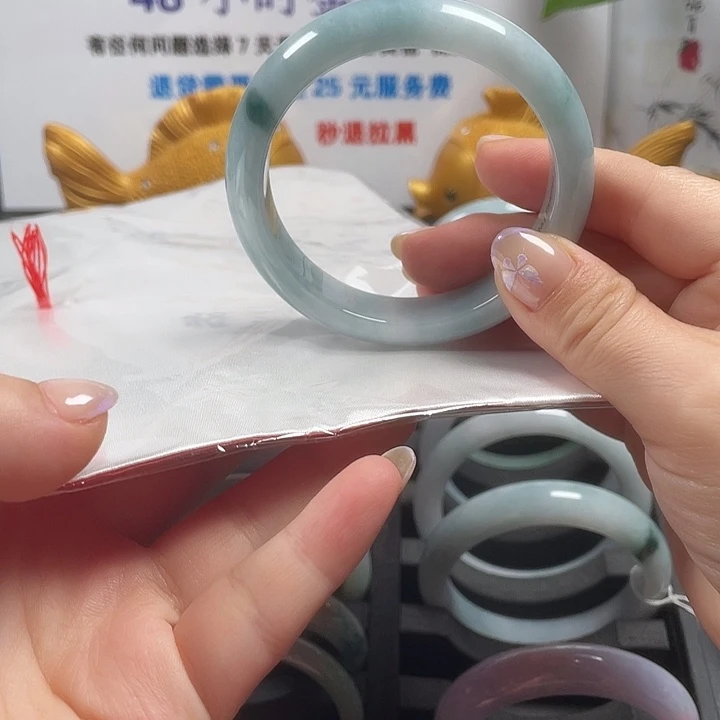 未镶嵌手镯翡翠正圈