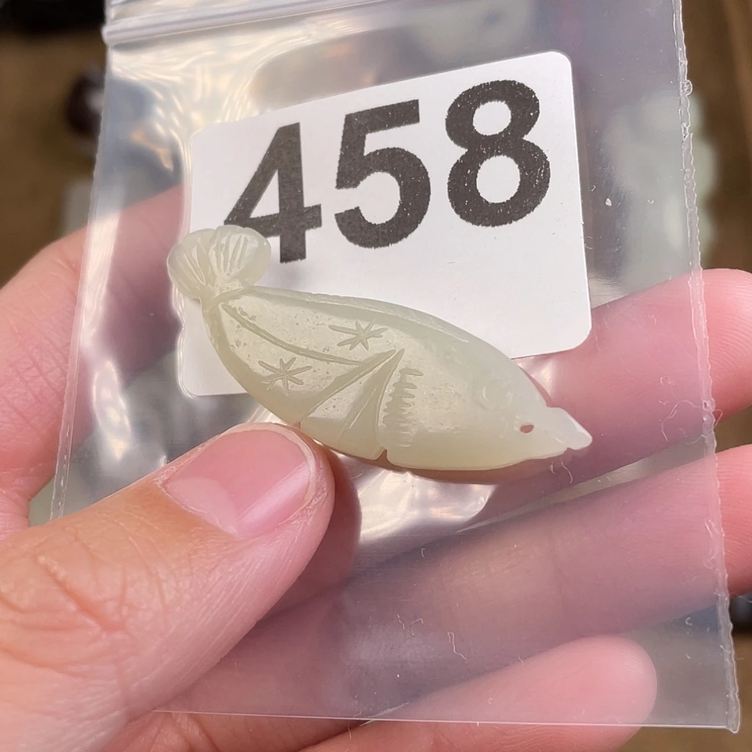 和田玉（糖玉）未镶嵌颈饰
