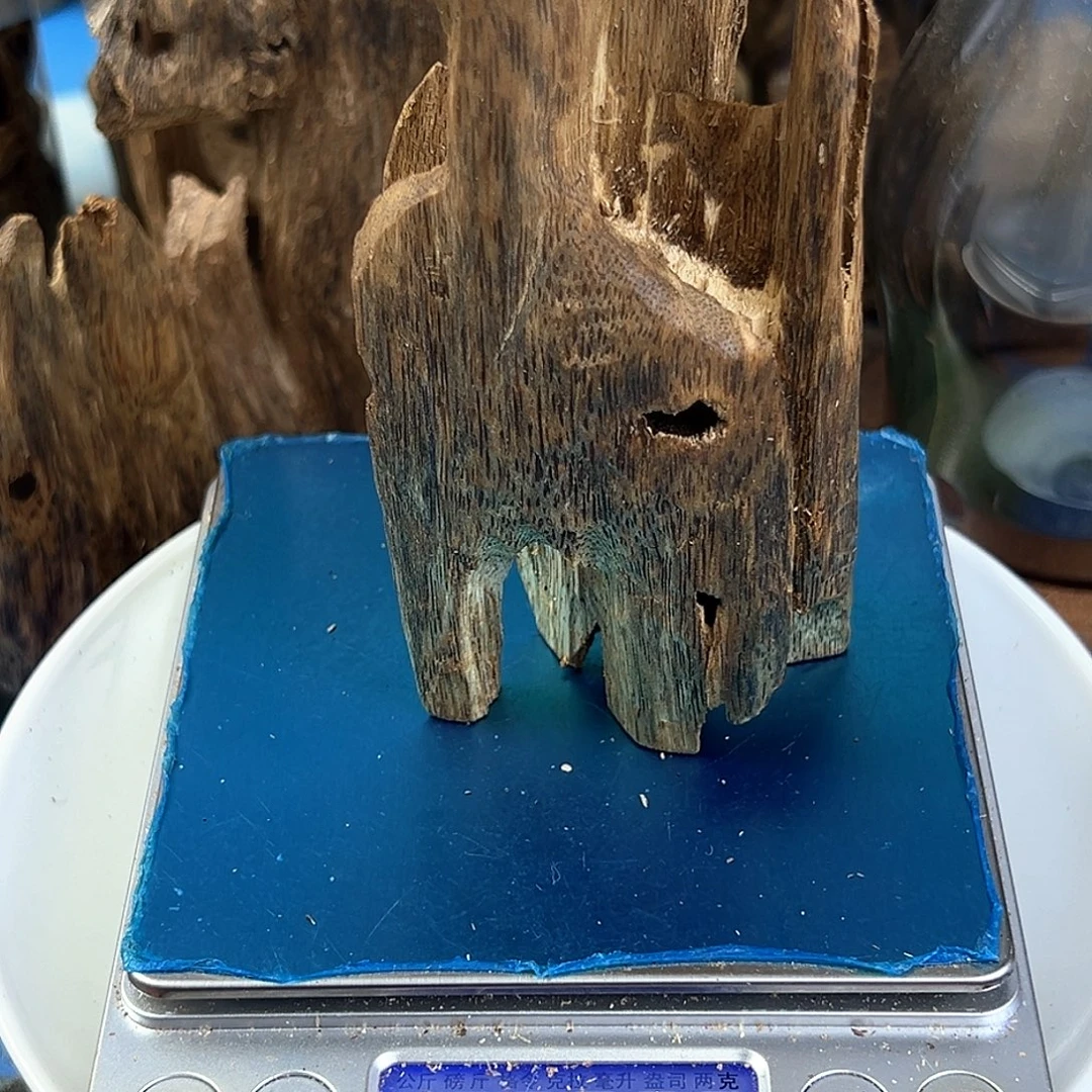 香料绿奇楠虫漏白棋45克