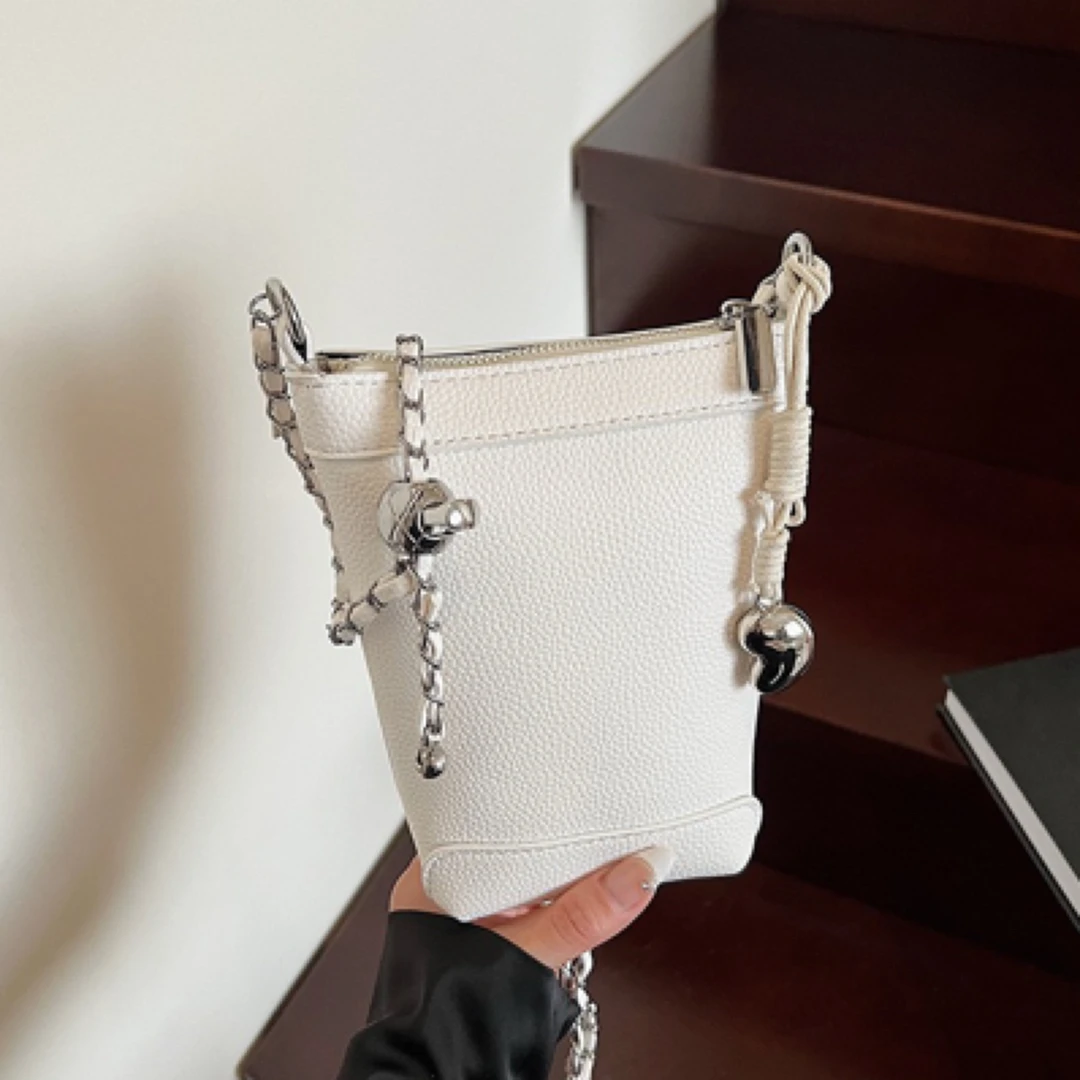 水桶包单肩包锁扣小众双根托特包单根简约轻奢