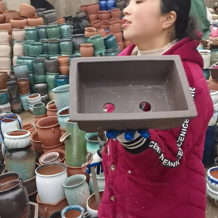 红陶瑕疵一个盆子口裂