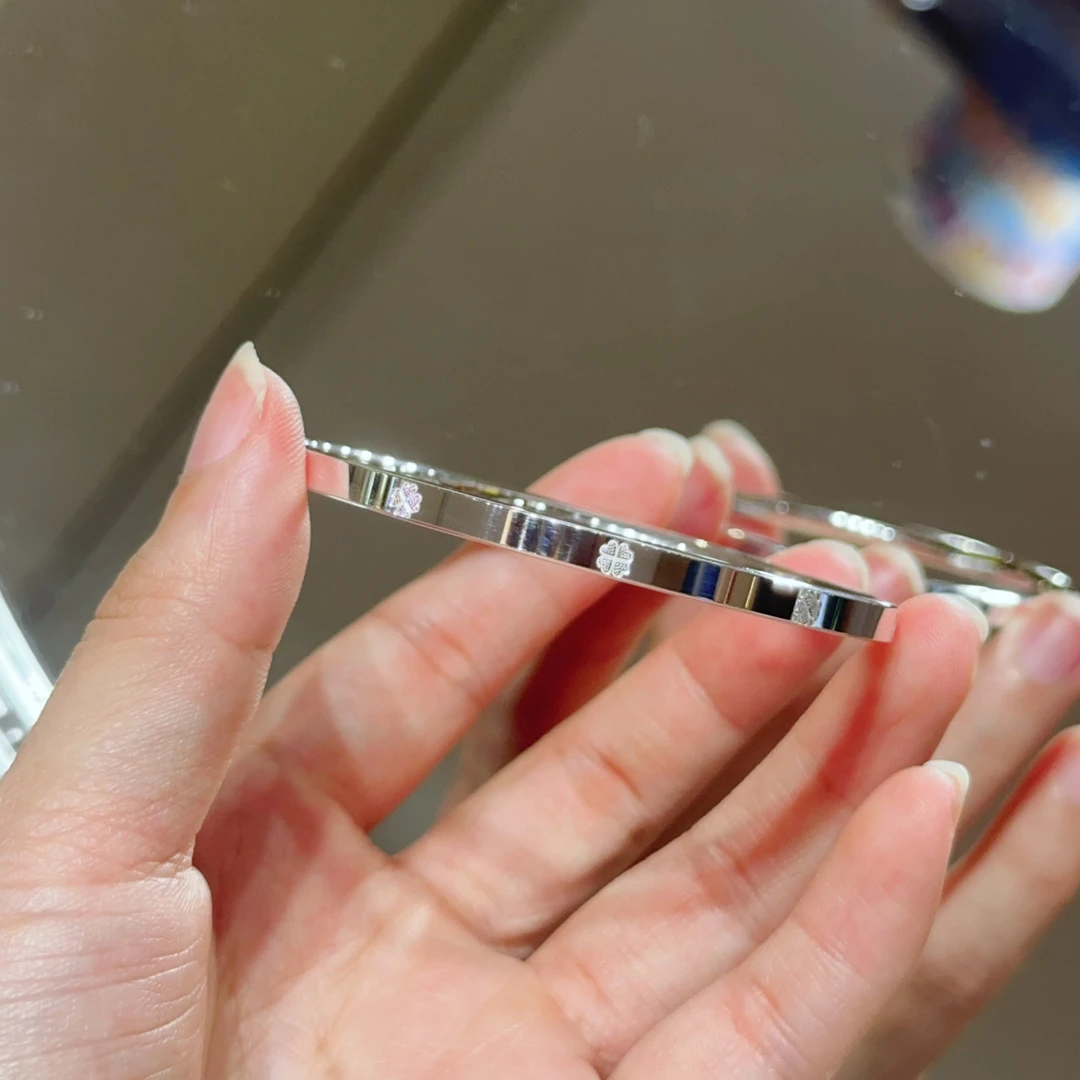 足银手镯 足银999.9光面幸运草手镯经典时尚百搭简约气质送女