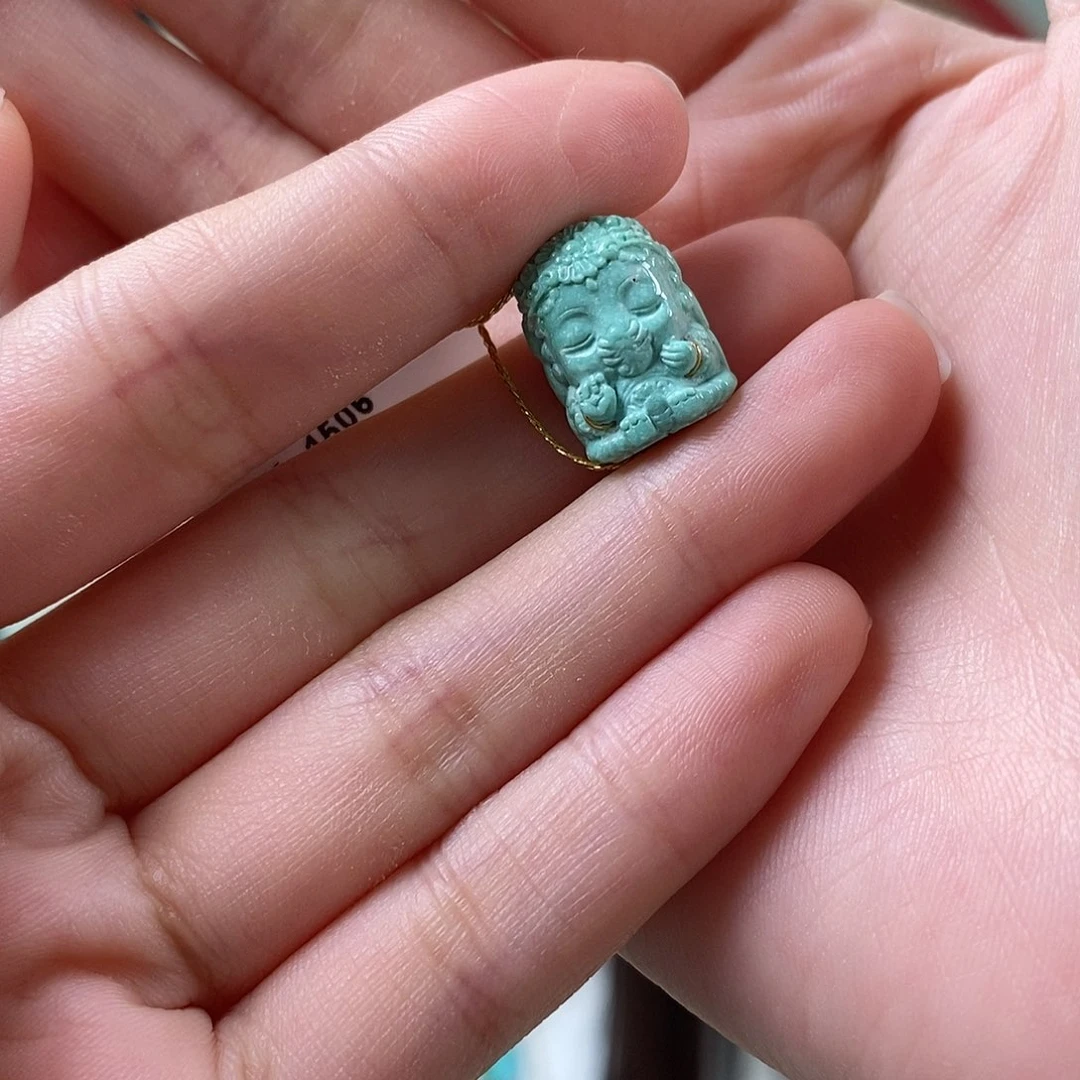 灿***曦绿松石未镶嵌珠宝奇石