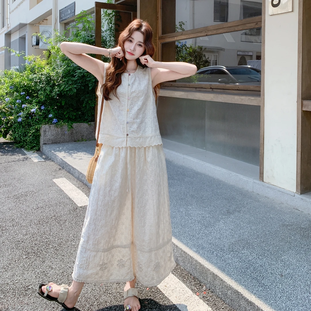 大方得体穿搭一整套2025夏季新款重工蕾丝背心气质阔腿裤两件套装