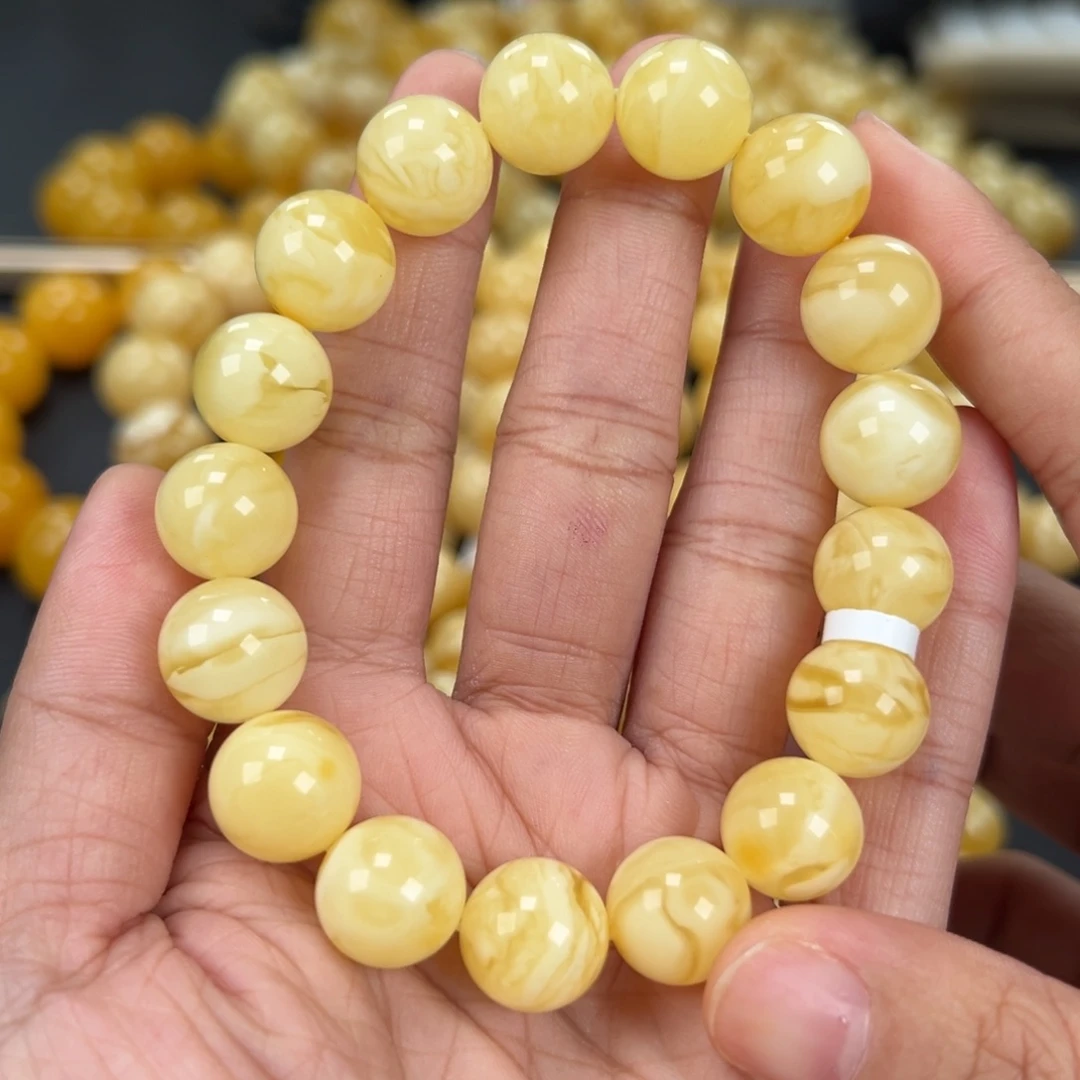 琥珀未镶嵌手链22.7克