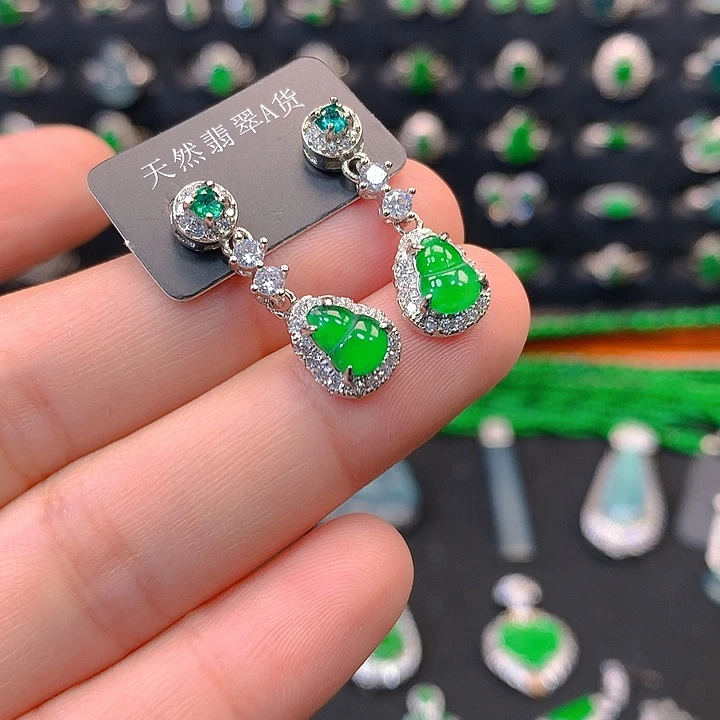 翡翠未镶嵌颈饰耳钉