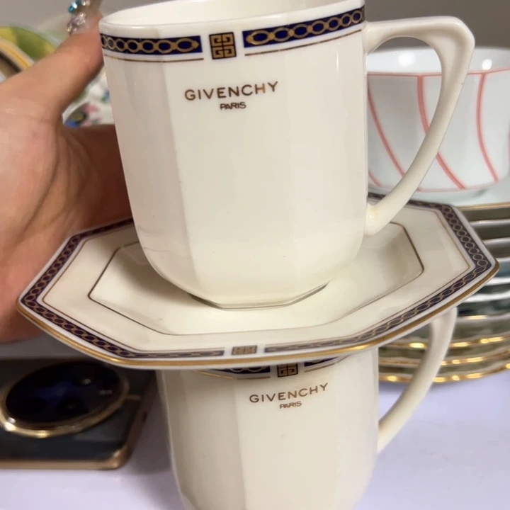 盖碗?**星瓷器直播放漏中