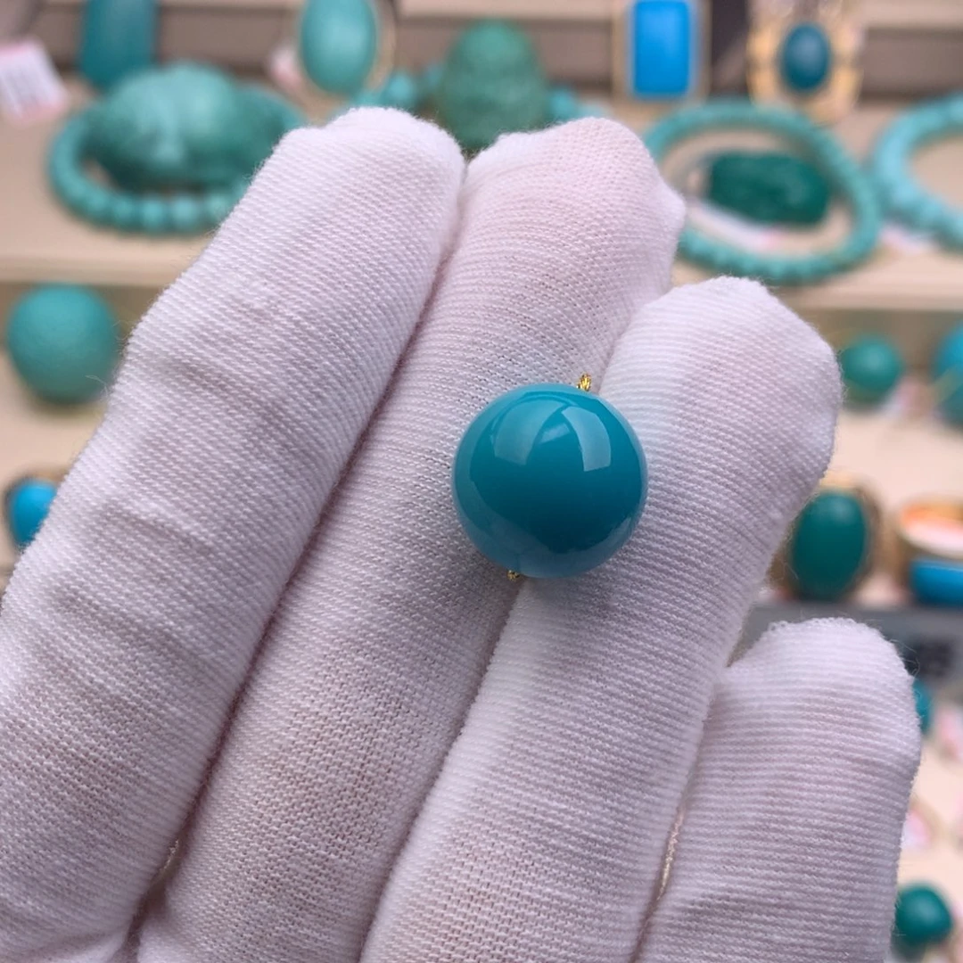 绿松石未镶嵌珠宝奇石13.6