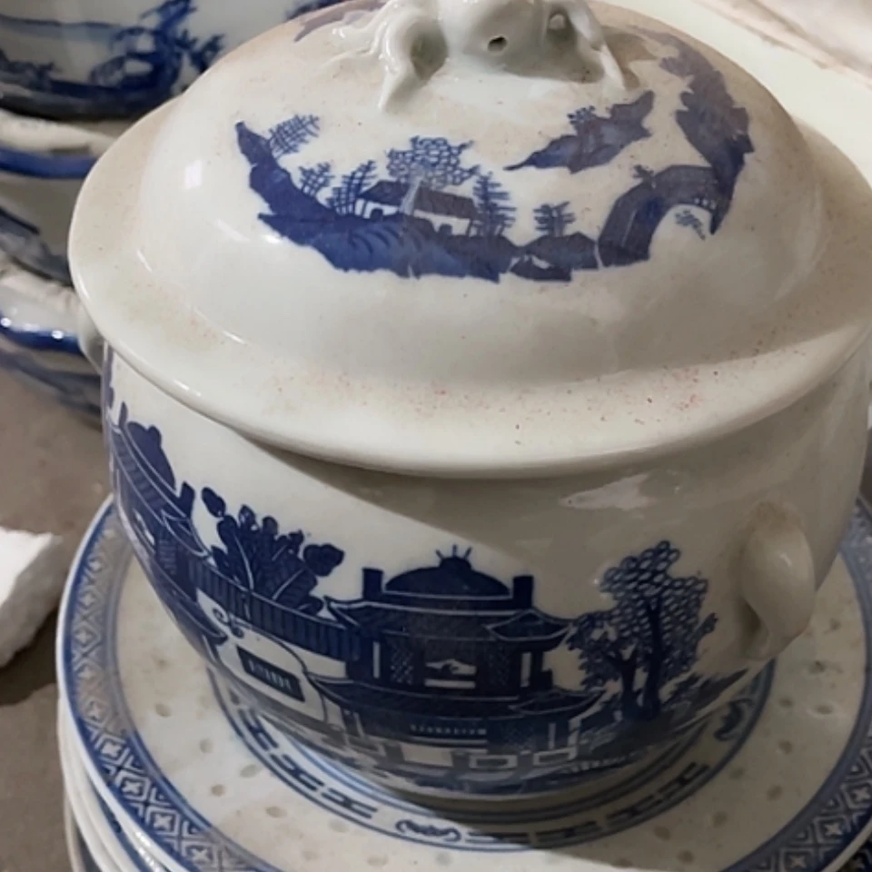 【闪购商品】紫砂盖碗婷****婷青花灌子1个