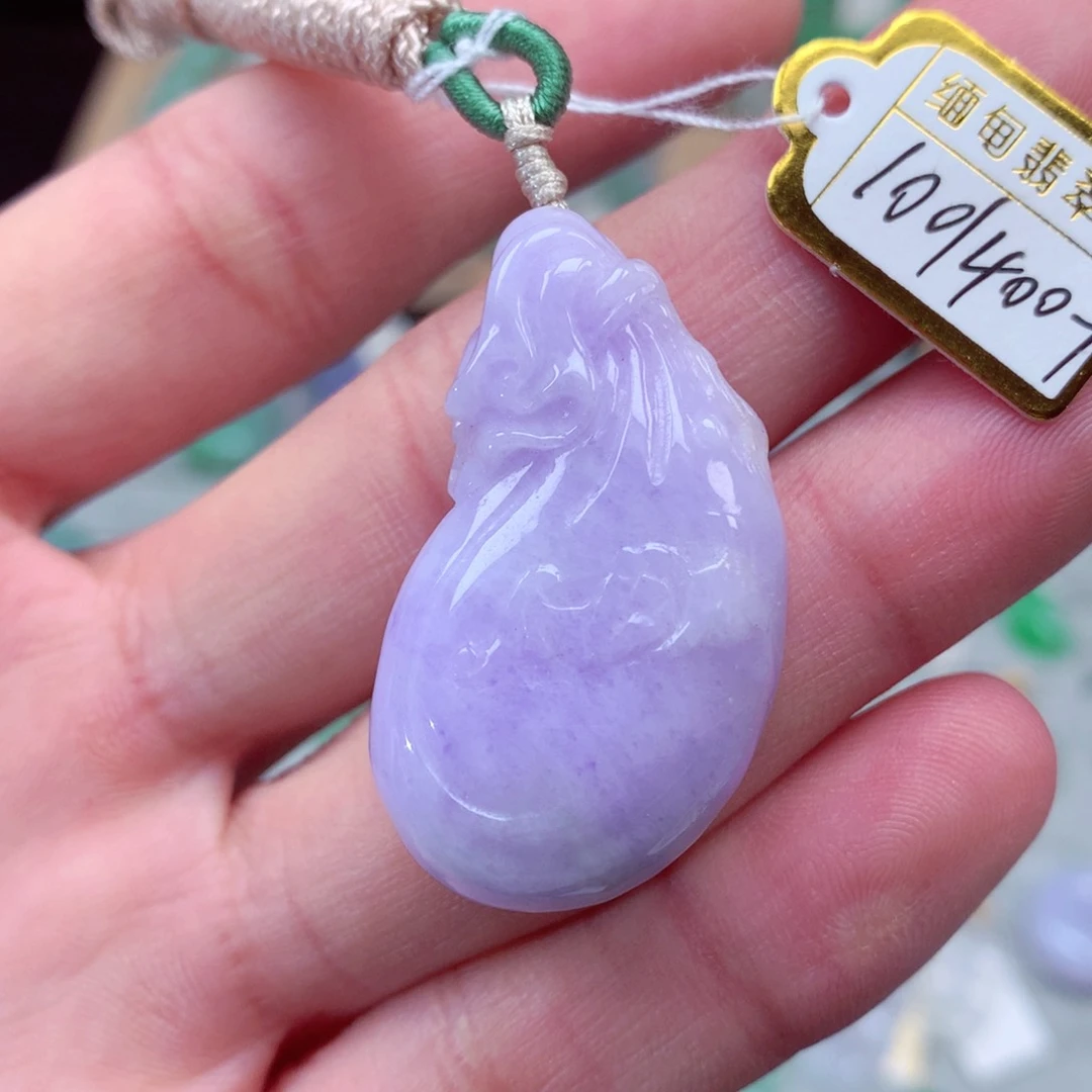 翡翠颈饰未镶嵌翡翠吊坠