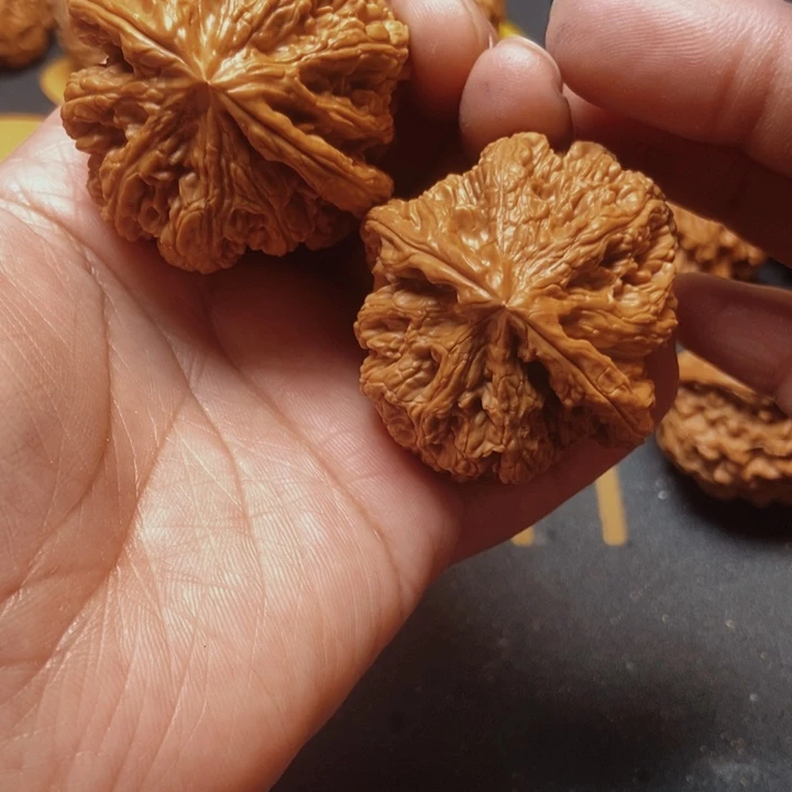 文玩核桃吊坠文玩111