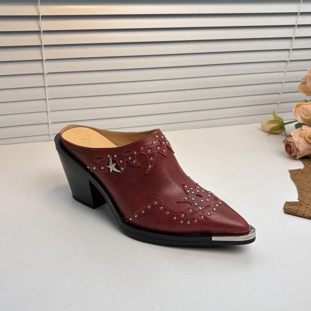 包头凉鞋女新款羊皮尖头半拖铆钉气质高跟拖鞋凉拖粗跟穆勒鞋S72