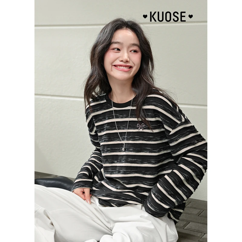 阔色立体条纹长袖T恤女2025春季新款圆领休闲打底衫KSD2501002