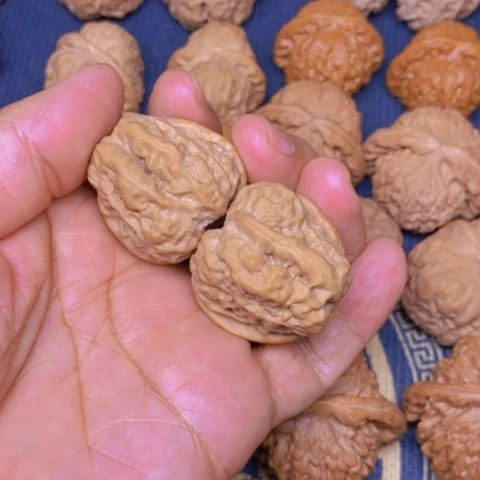 【闪购商品】文玩核桃吊坠海*蛙蛙33