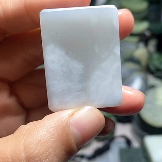 未镶嵌和田玉（糖玉）珠宝半成品