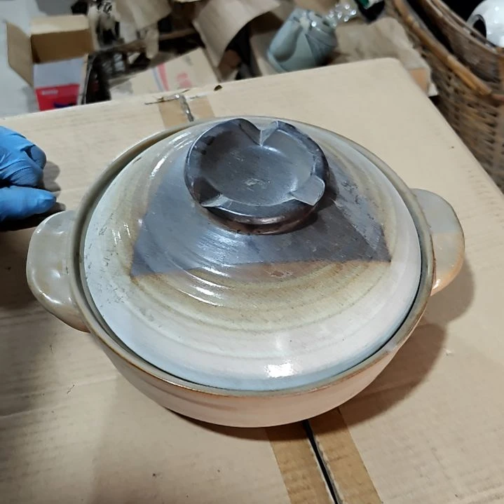 摆件盘子碗茶壶啥都有