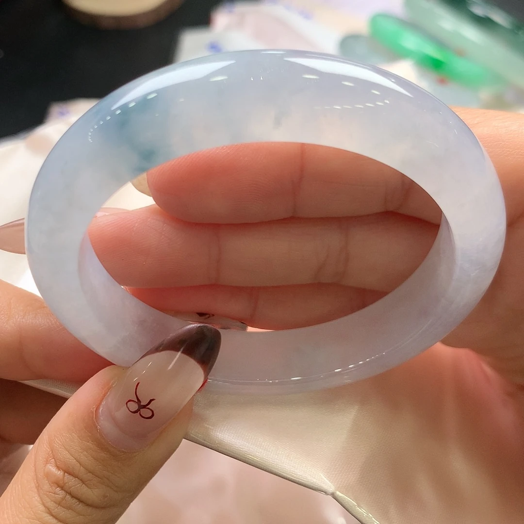 ****宝翡翠未镶嵌手镯6号冰胶起光