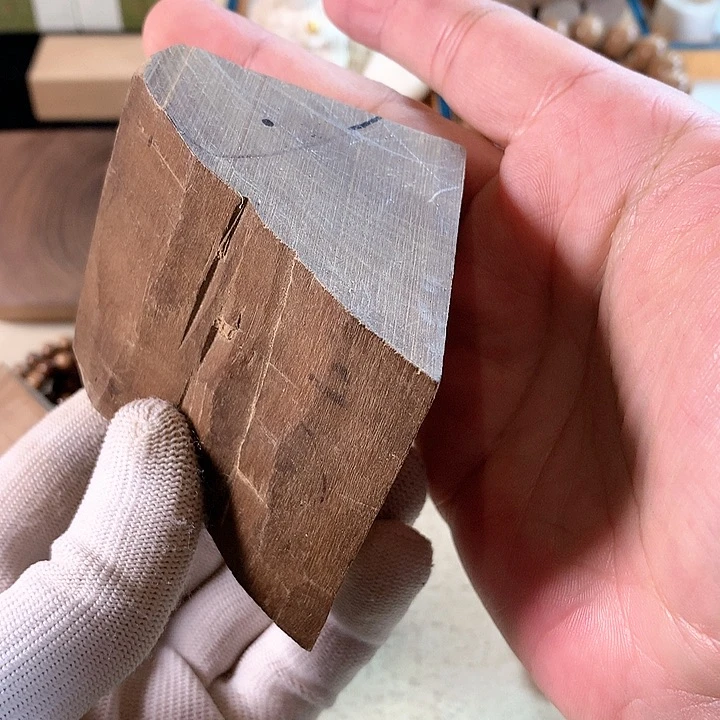 檀香木把件名****?檀香木原材料定制