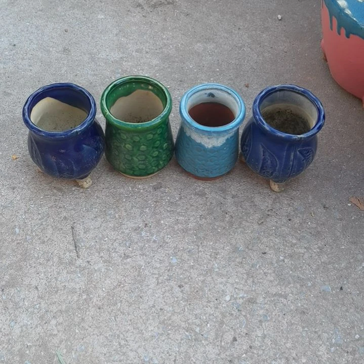 红陶口8高10微瑕随机八个盆子