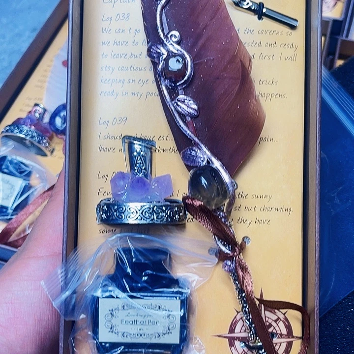 N***g紫晶摆件未镶嵌水晶