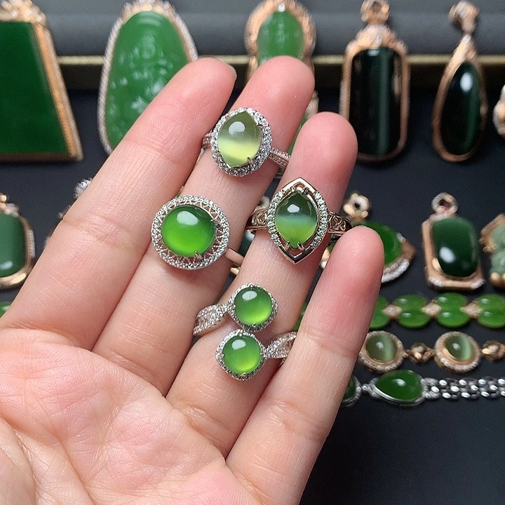 豆***人和田玉银S925镶嵌戒指