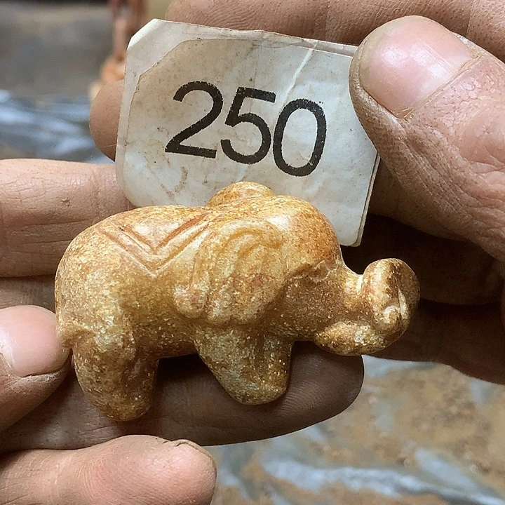 未镶嵌和田玉挂件