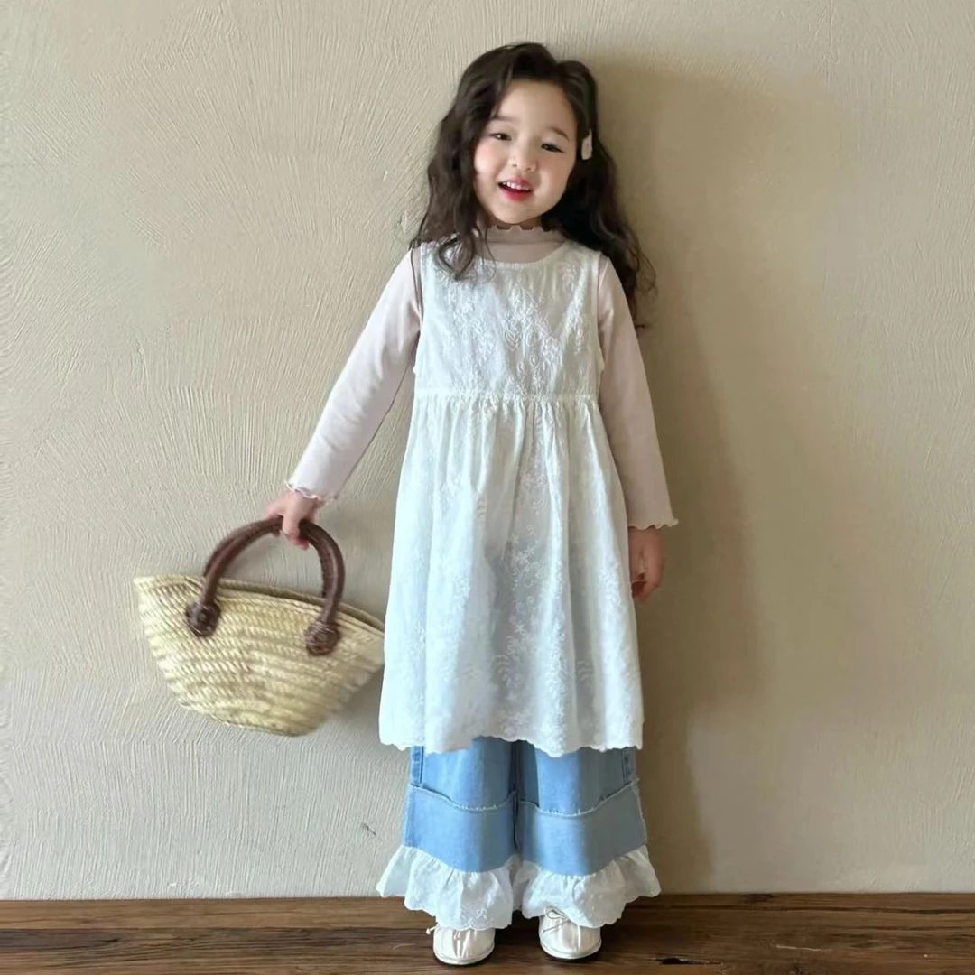 女童2025春季新品韩版甜美刺绣背心裙花边牛仔裤内搭棉T洋气套装