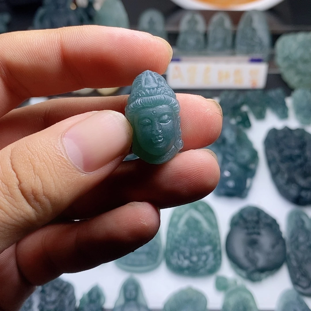 定制翡翠未镶嵌观音