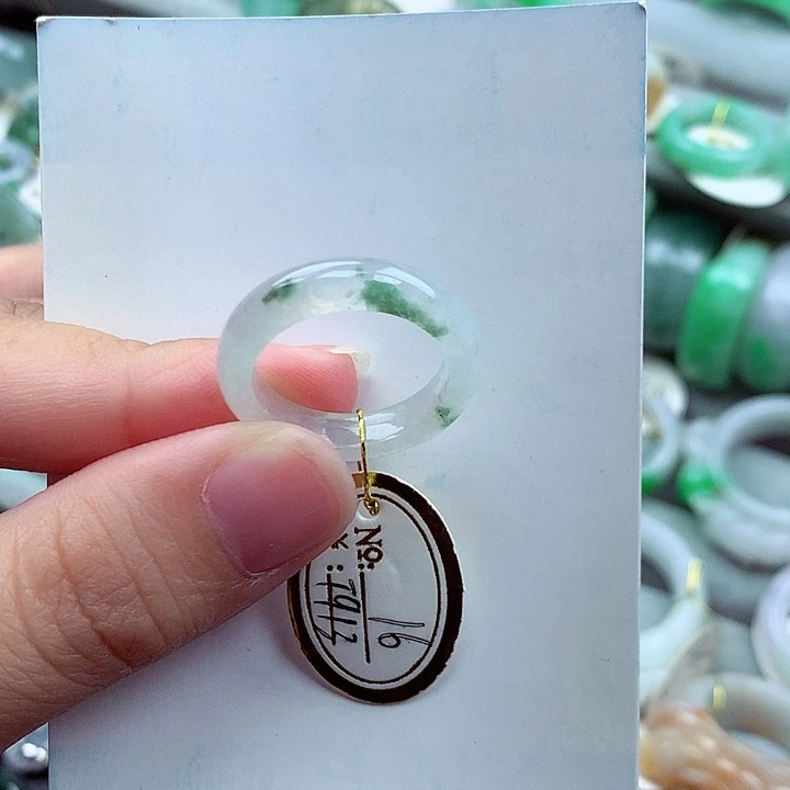 翡翠未镶嵌戒指16号